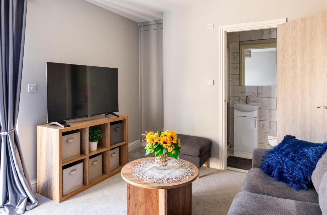 Casa vacanze Luxury House 4 Ensuite Bedrooms, Free Parking ,wifi