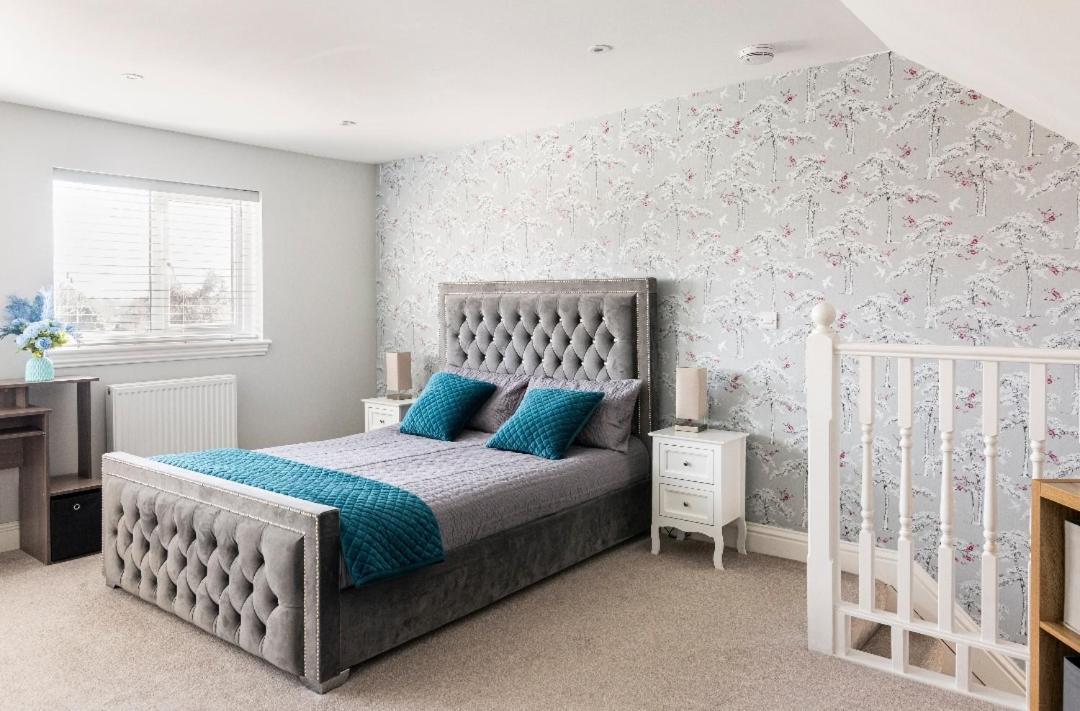 Luxury House 4 Ensuite Bedrooms, Free Parking ,wifi Casa vacanze *